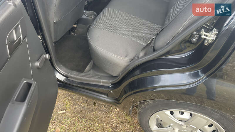 Седан Chevrolet Aveo 2010 в Черкассах