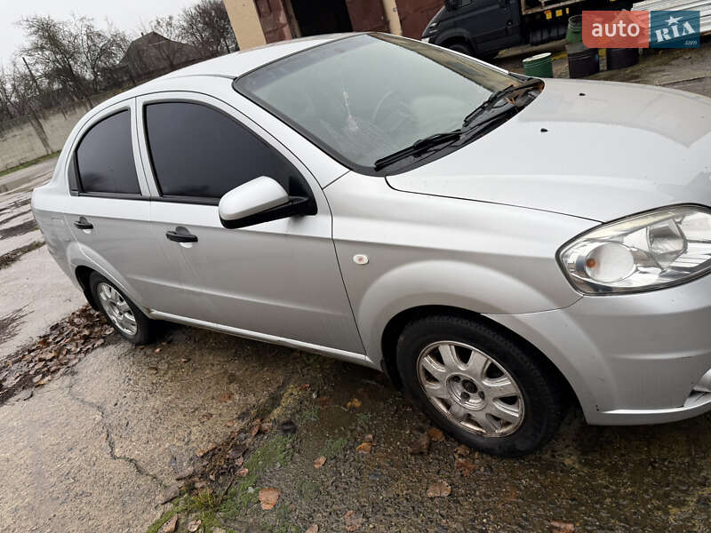 Седан Chevrolet Aveo 2011 в Пирятине
