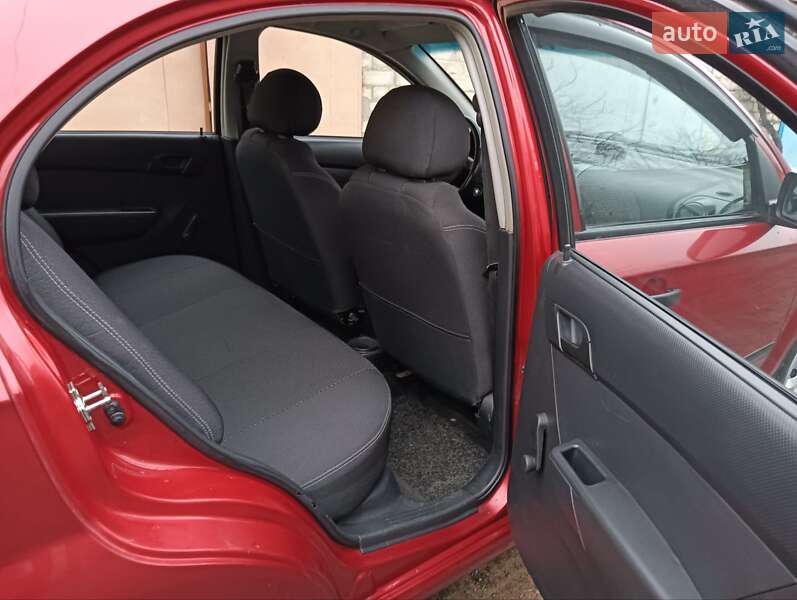 Седан Chevrolet Aveo 2007 в Кролевці