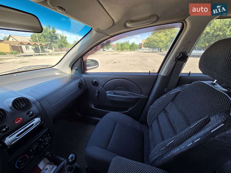 Седан Chevrolet Aveo 2005 в Днепре фото 10 Седан Chevrolet Aveo 2005 в Днепре