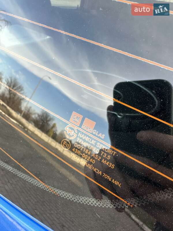 Хэтчбек Chevrolet Aveo 2011 в Павлограде