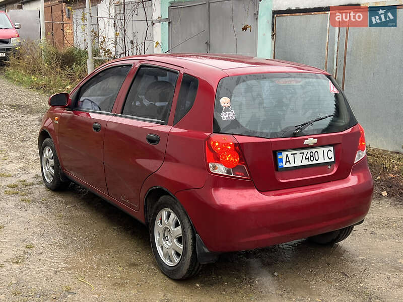 Хэтчбек Chevrolet Aveo 2005 в Кицмани