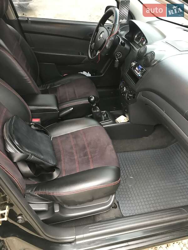 Седан Chevrolet Aveo 2006 в Городке
