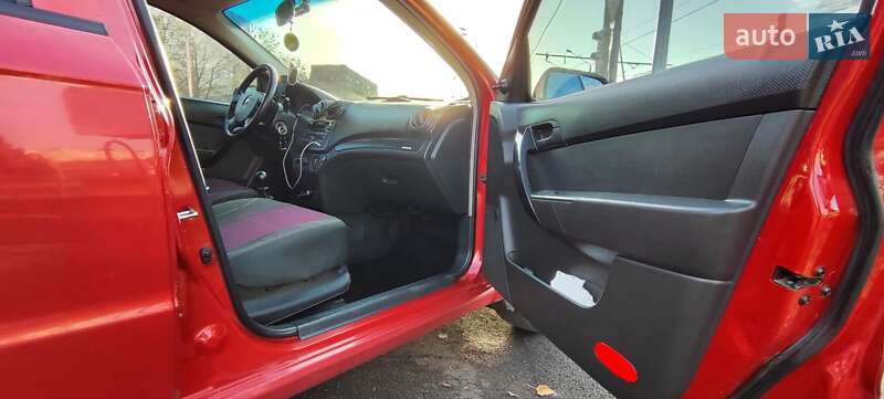 Седан Chevrolet Aveo 2011 в Харькове