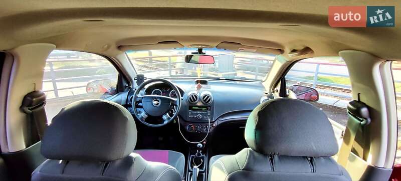 Седан Chevrolet Aveo 2011 в Харькове