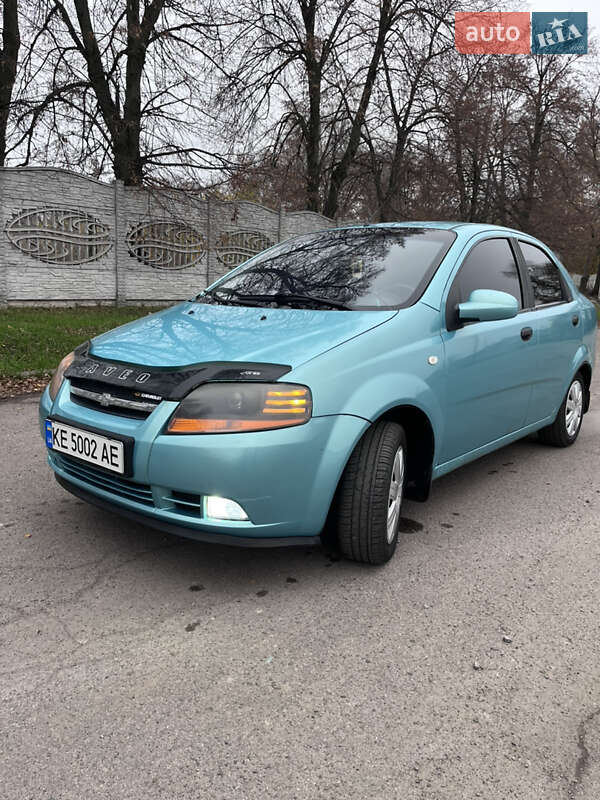 Седан Chevrolet Aveo 2006 в Днепре
