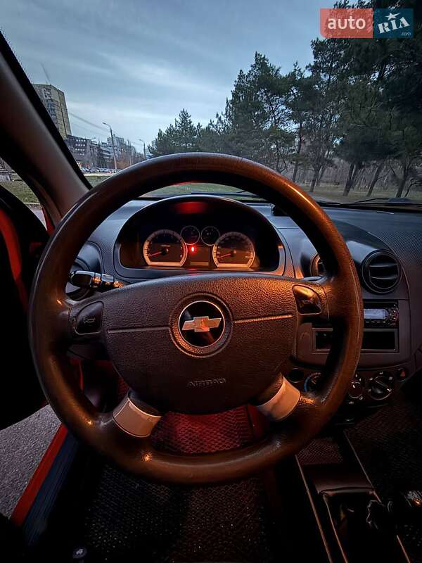 Седан Chevrolet Aveo 2008 в Днепре
