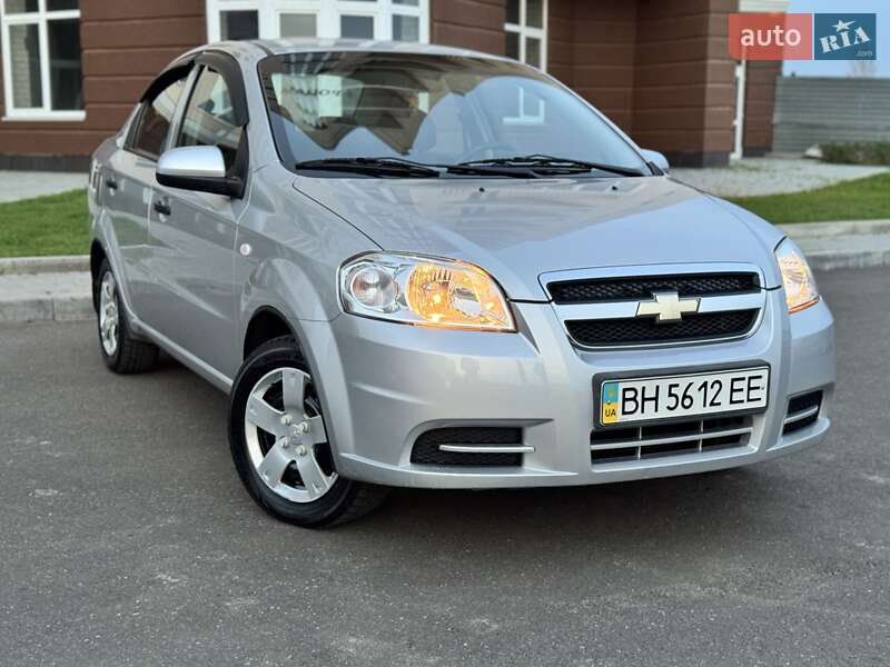 Седан Chevrolet Aveo 2006 в Николаеве