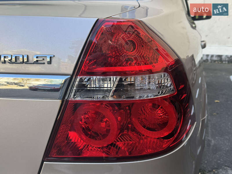 Седан Chevrolet Aveo 2008 в Киеве