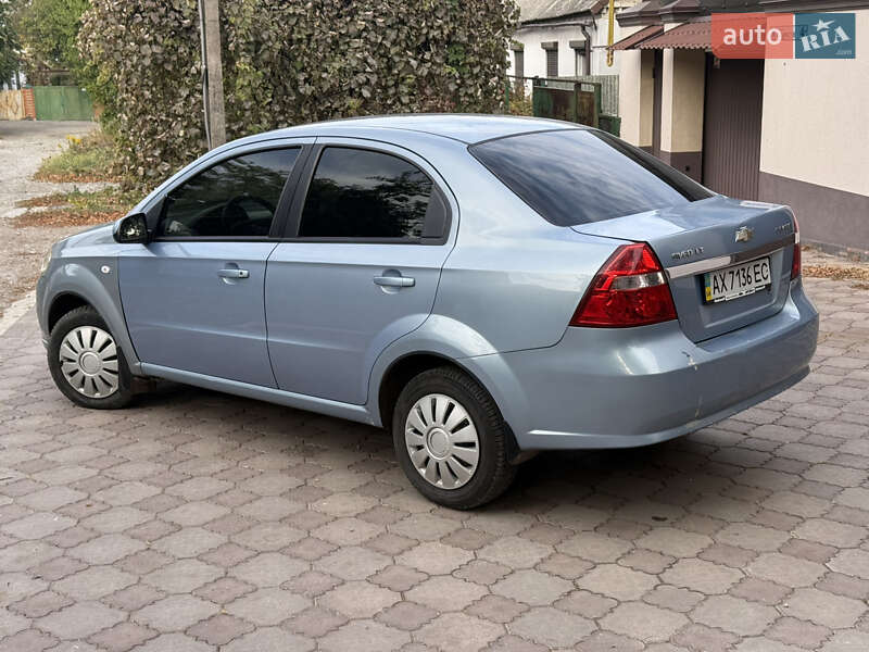 Седан Chevrolet Aveo 2007 в Днепре
