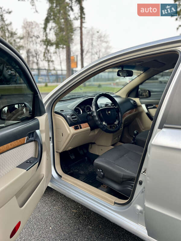 Седан Chevrolet Aveo 2008 в Харкові