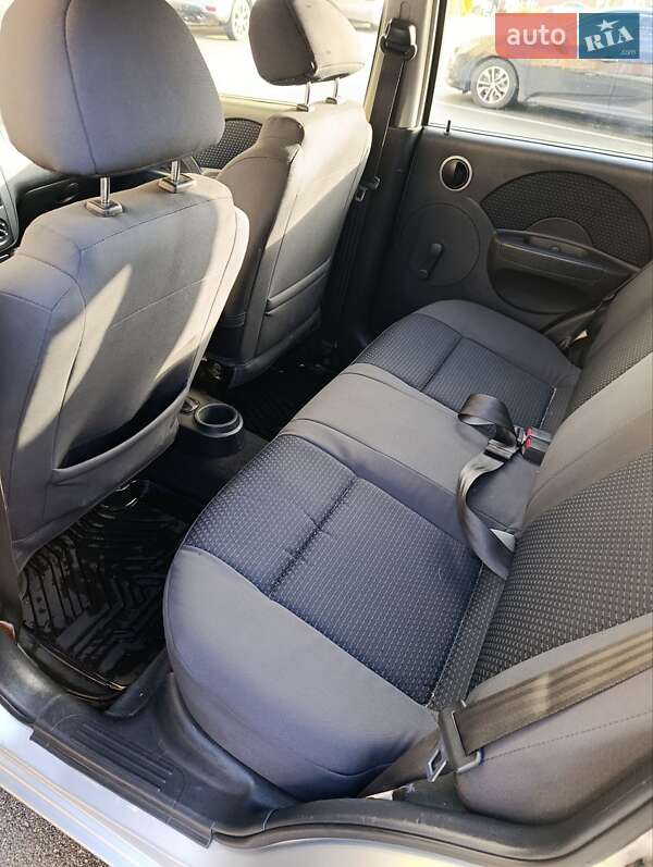 Хэтчбек Chevrolet Aveo 2008 в Киеве