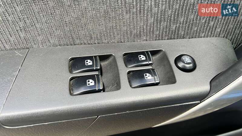 Седан Chevrolet Aveo 2006 в Києві