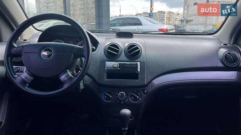 Седан Chevrolet Aveo 2006 в Києві