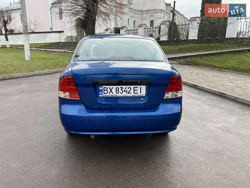 Седан Chevrolet Aveo 2005 в Ізяславі