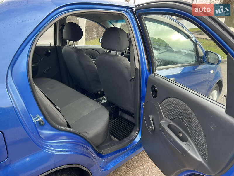 Седан Chevrolet Aveo 2005 в Ізяславі