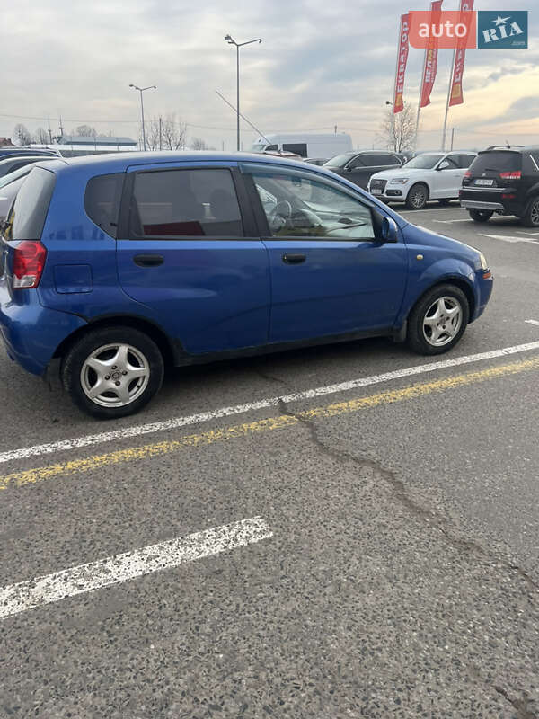 Хетчбек Chevrolet Aveo 2005 в Чернівцях