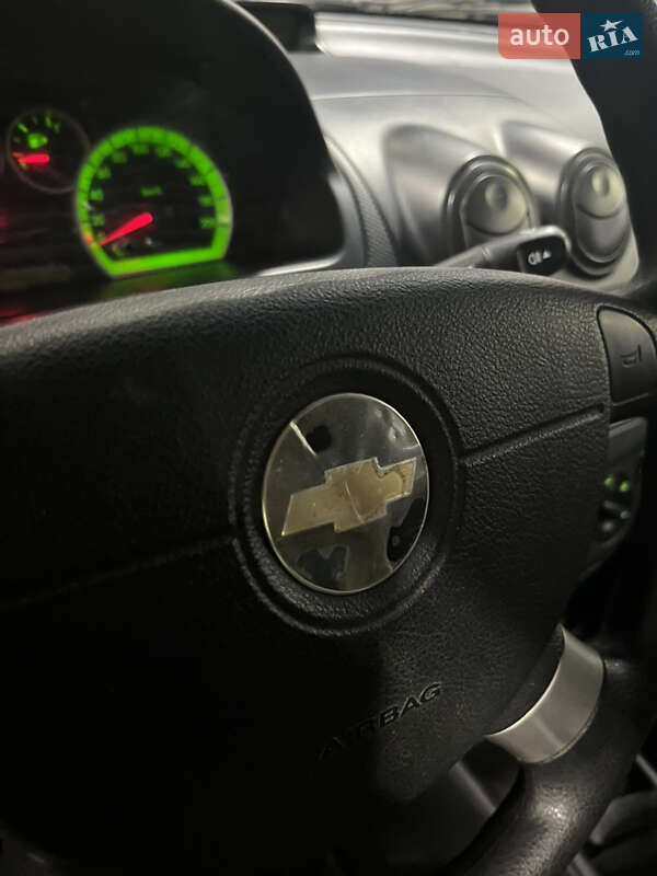Седан Chevrolet Aveo 2008 в Києві фото 9 Седан Chevrolet Aveo 2008 в Києві