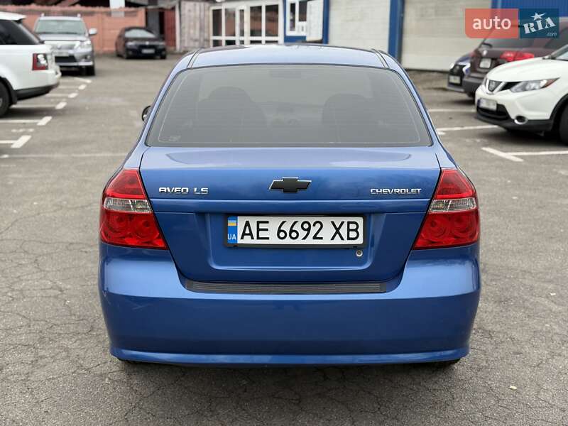 Седан Chevrolet Aveo 2006 в Киеве