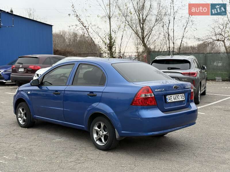 Седан Chevrolet Aveo 2006 в Киеве