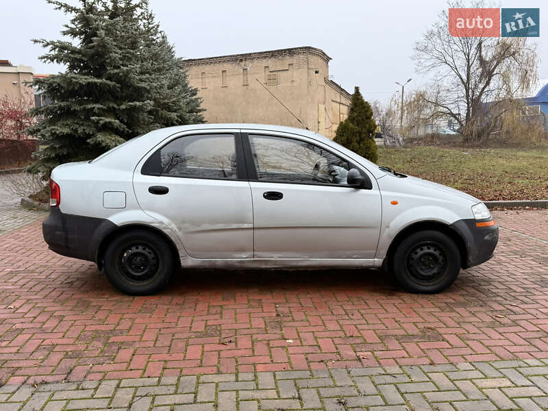 Седан Chevrolet Aveo 2005 в Харькове