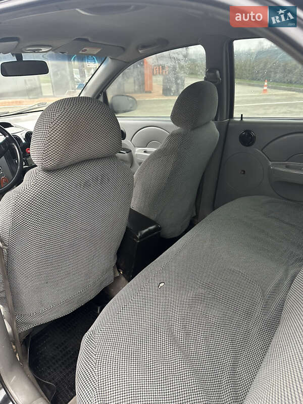 Седан Chevrolet Aveo 2004 в Вінниці