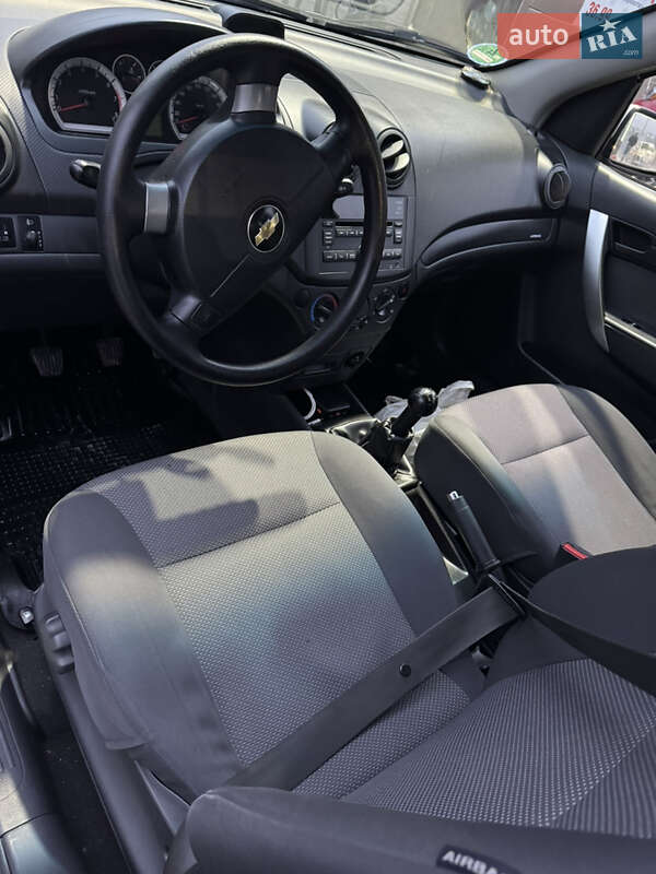 Хэтчбек Chevrolet Aveo 2010 в Львове