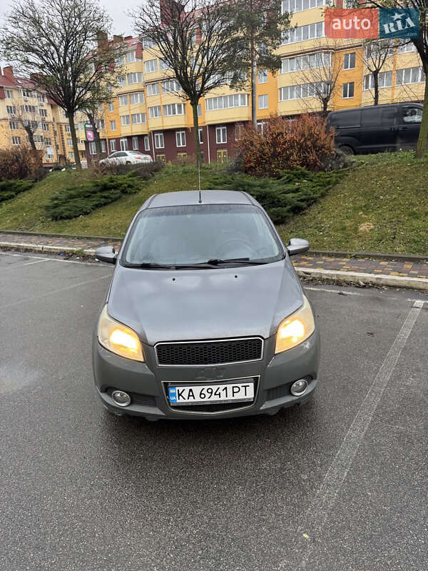Хэтчбек Chevrolet Aveo 2008 в Киеве