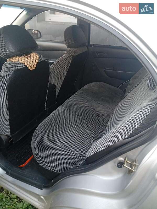Седан Chevrolet Aveo 2006 в Полтаве фото 5 Седан Chevrolet Aveo 2006 в Полтаве