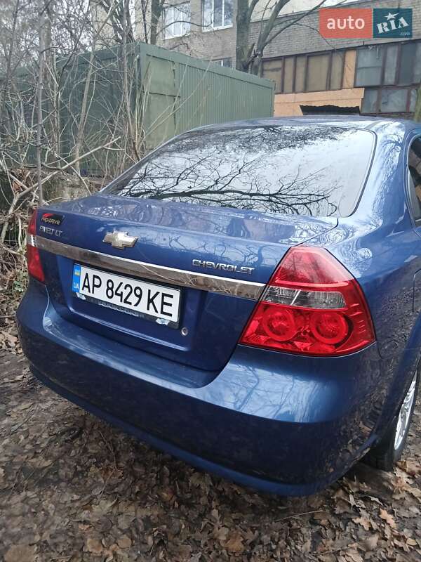 Седан Chevrolet Aveo 2008 в Запоріжжі