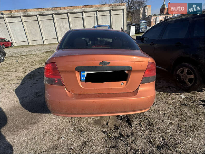 Седан Chevrolet Aveo 2006 в Кропивницькому