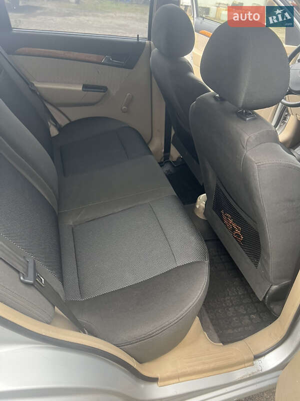 Седан Chevrolet Aveo 2008 в Носовке