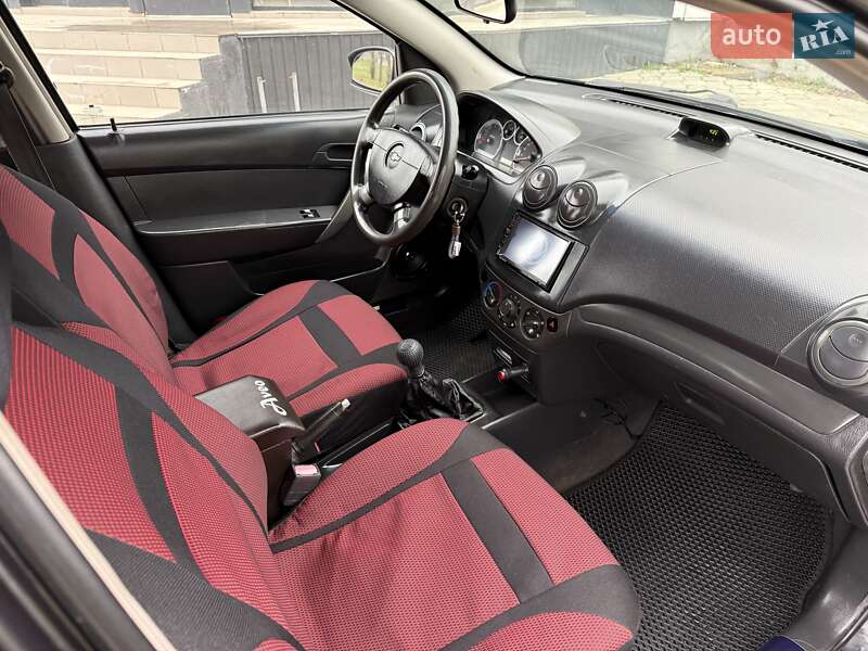 Хэтчбек Chevrolet Aveo 2008 в Николаеве