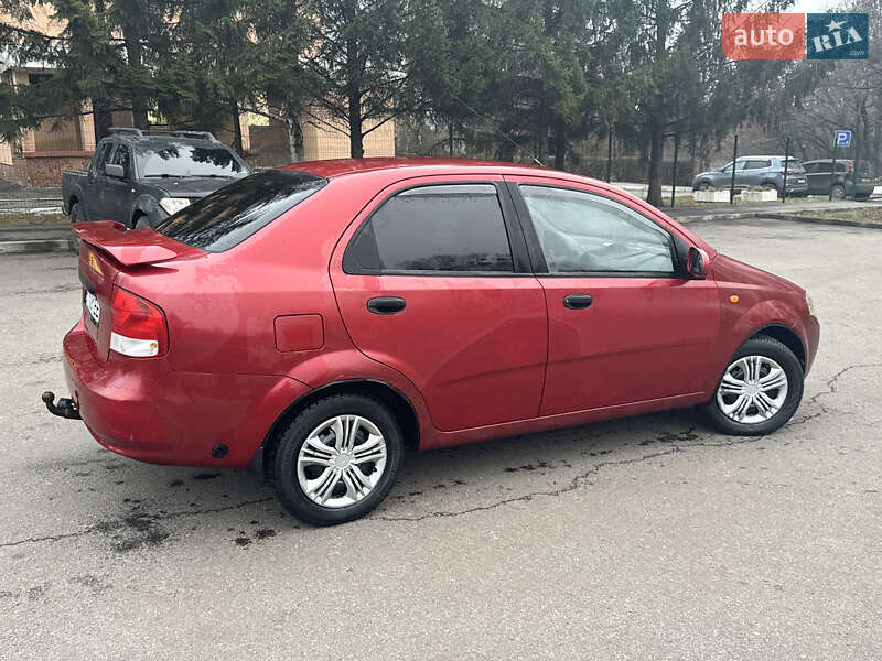 Седан Chevrolet Aveo 2005 в Полтаві