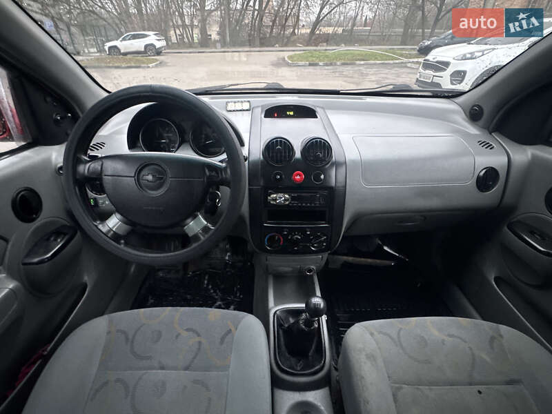 Седан Chevrolet Aveo 2005 в Полтаві