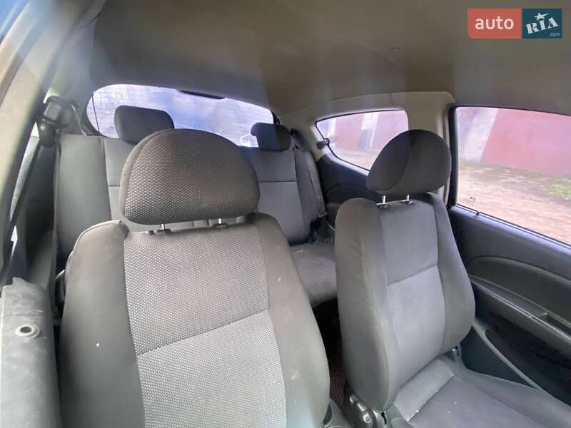 Хэтчбек Chevrolet Aveo 2011 в Киеве фото 11 Хэтчбек Chevrolet Aveo 2011 в Киеве