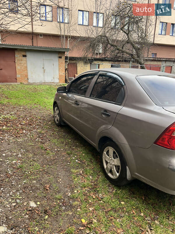 Седан Chevrolet Aveo 2007 в Виннице