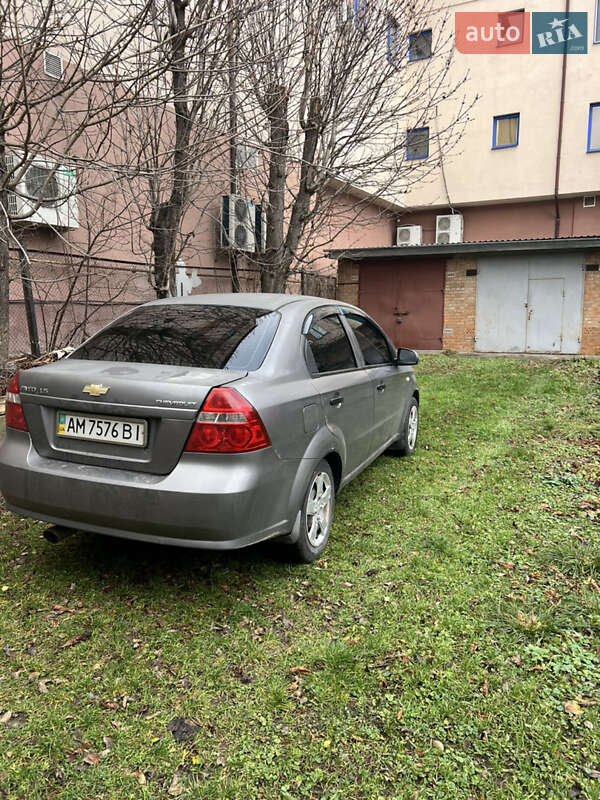 Седан Chevrolet Aveo 2007 в Виннице