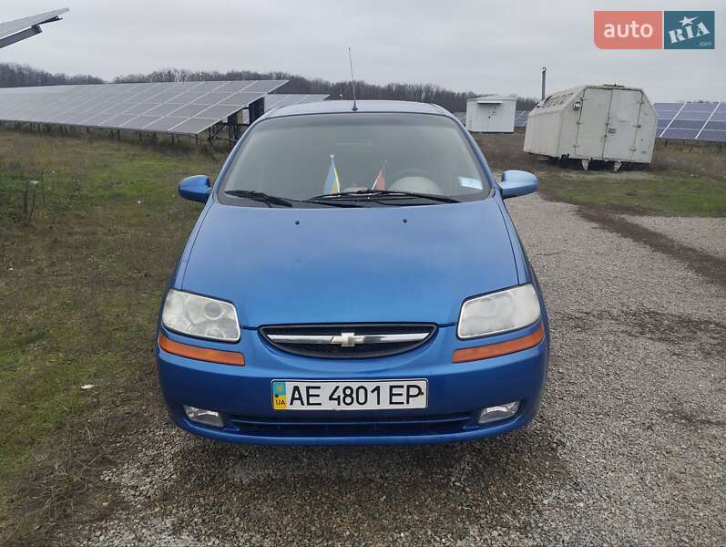 Седан Chevrolet Aveo 2004 в Каменском фото Седан Chevrolet Aveo 2004 в Каменском