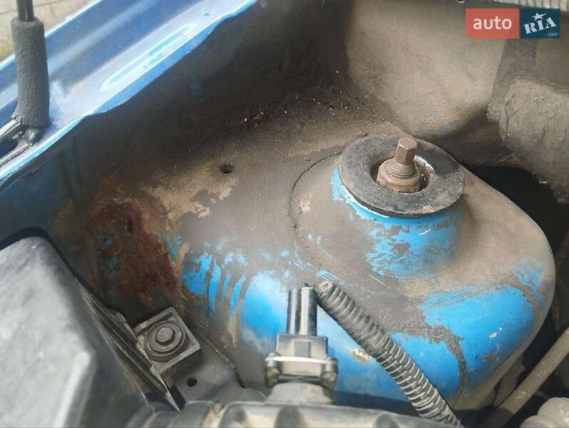 Седан Chevrolet Aveo 2004 в Каменском фото 4 Седан Chevrolet Aveo 2004 в Каменском