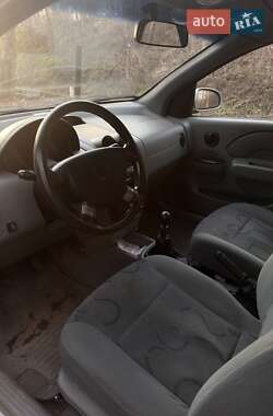 Седан Chevrolet Aveo 2005 в Черновцах
