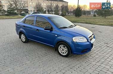 Седан Chevrolet Aveo 2010 в Теплике