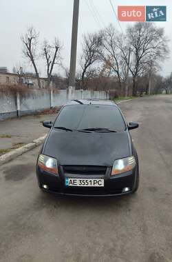 Седан Chevrolet Aveo 2006 в Днепре