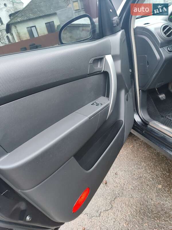 Хэтчбек Chevrolet Aveo 2010 в Козельце