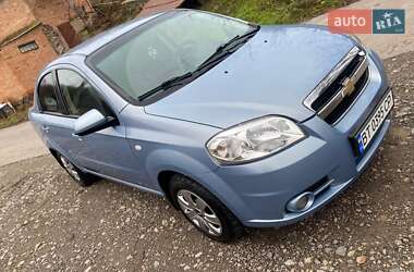 Седан Chevrolet Aveo 2008 в Виннице