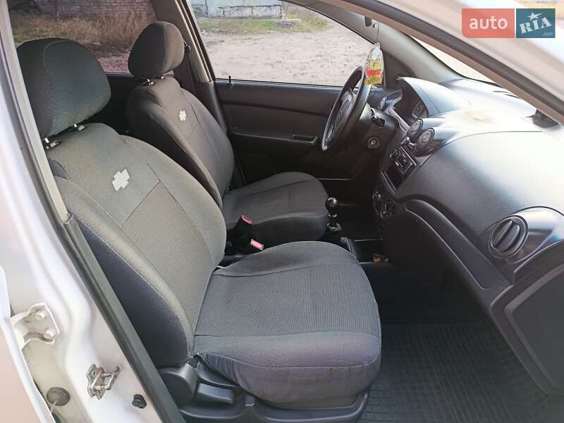 Седан Chevrolet Aveo 2007 в Дніпрі