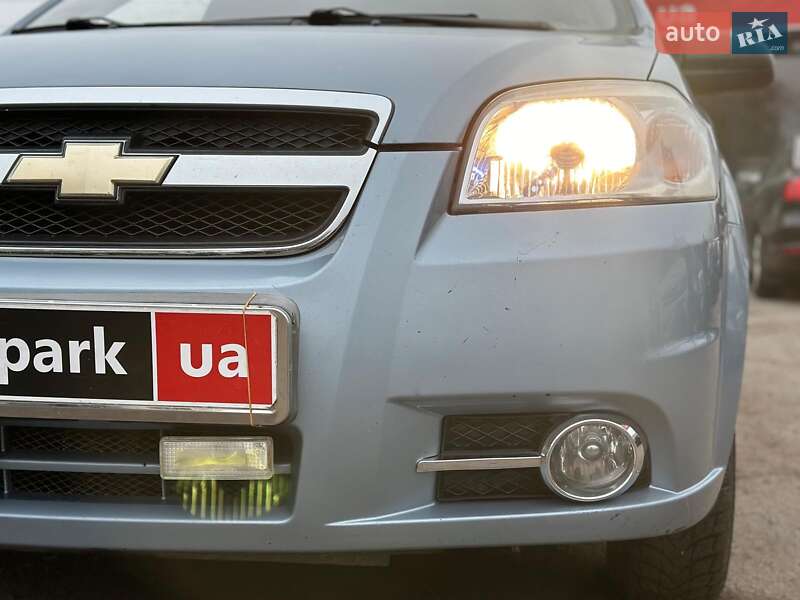 Седан Chevrolet Aveo 2011 в Вінниці