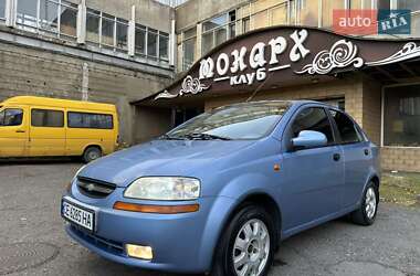 Седан Chevrolet Aveo 2005 в Черновцах