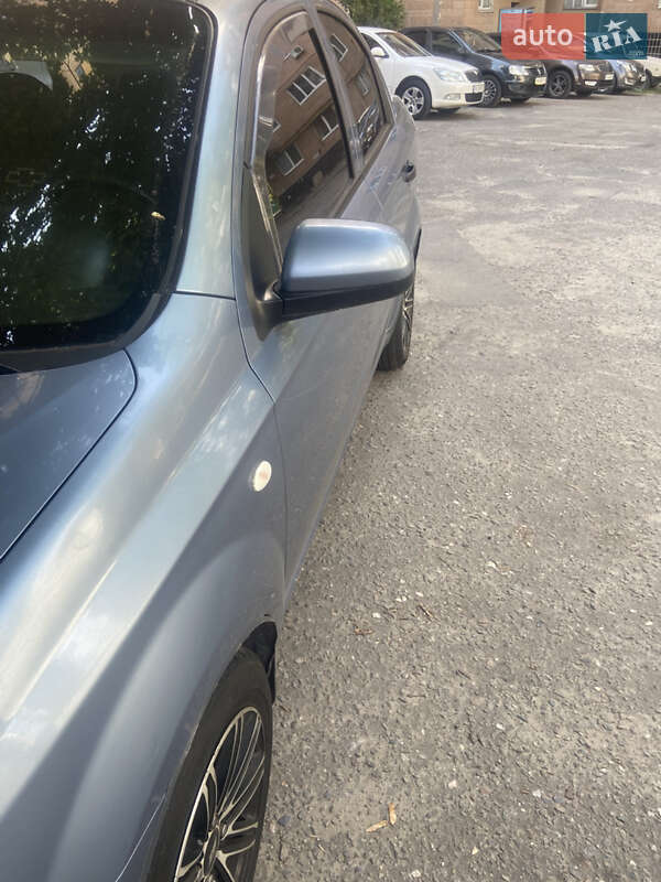 Седан Chevrolet Aveo 2007 в Харькове