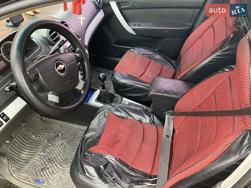 Седан Chevrolet Aveo 2006 в Івано-Франківську